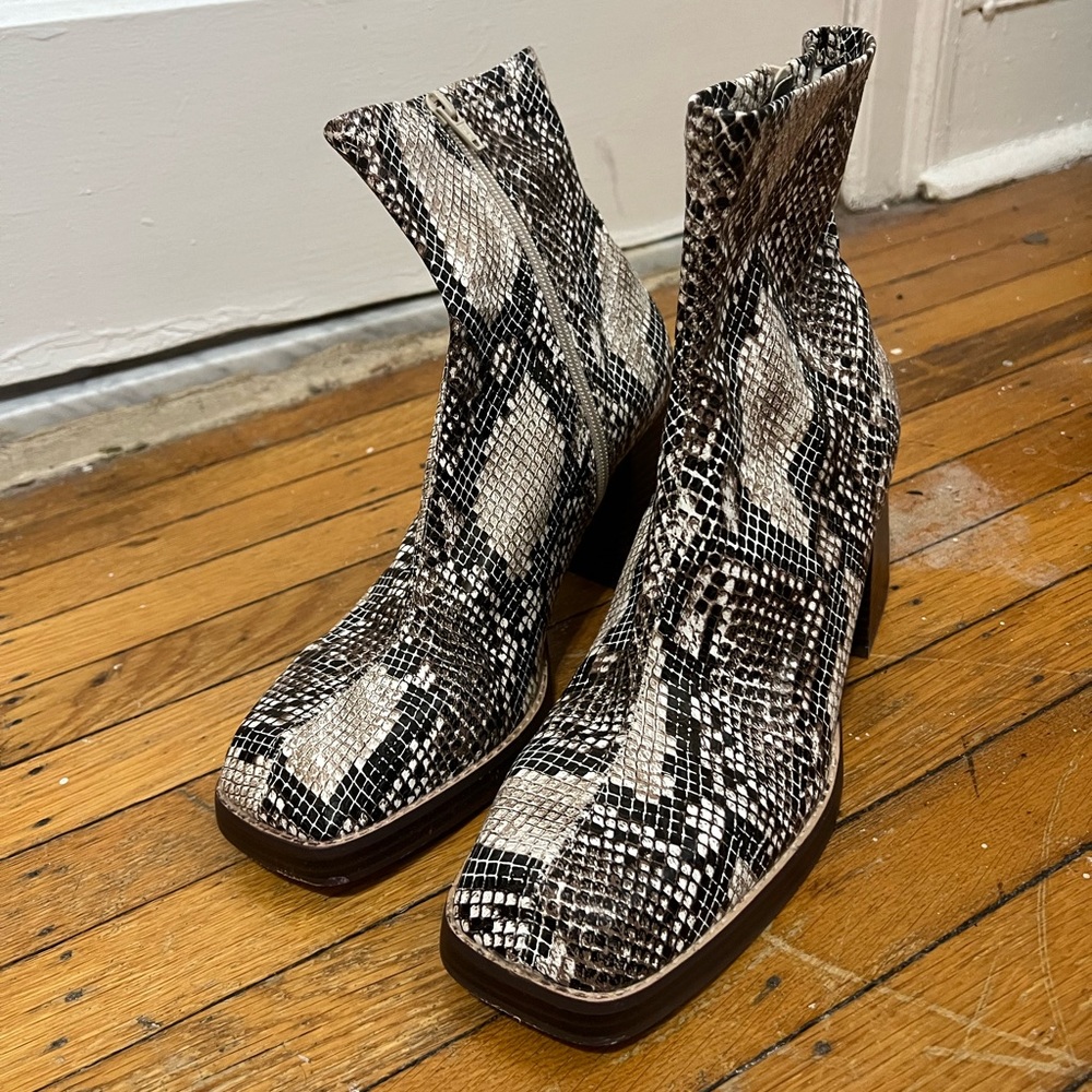 Snakeskin Square Boots
